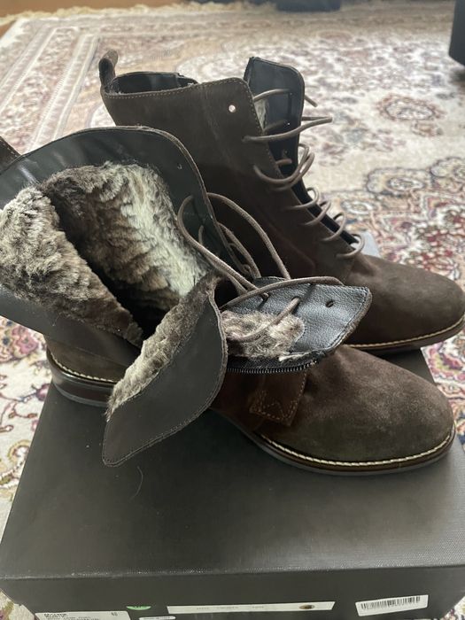 Продаю ботинки с мехом