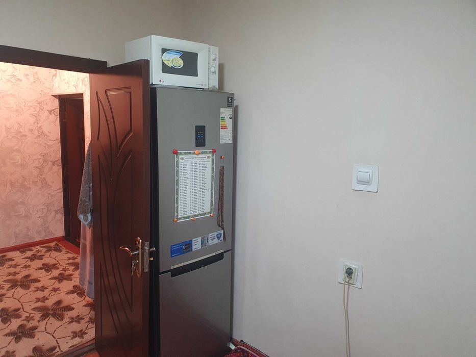 Qora qamish 2\4 1 xonakvartira sotiladi