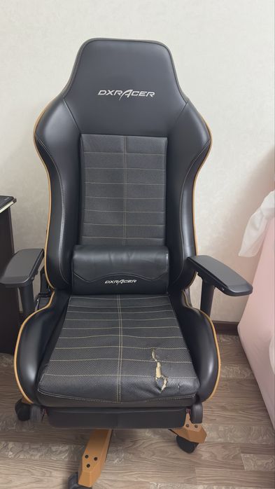 Игровое кресло DxRacer Iron