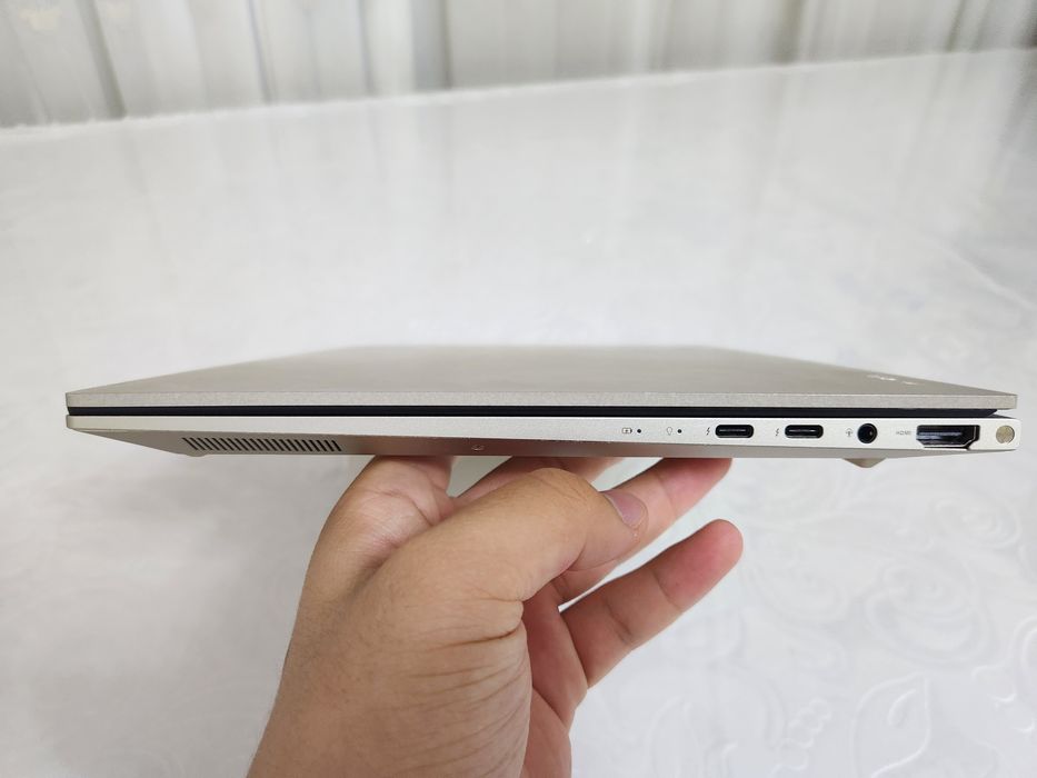 Asus Zenbook 14x ux3404V i9 13900H 120hz oled