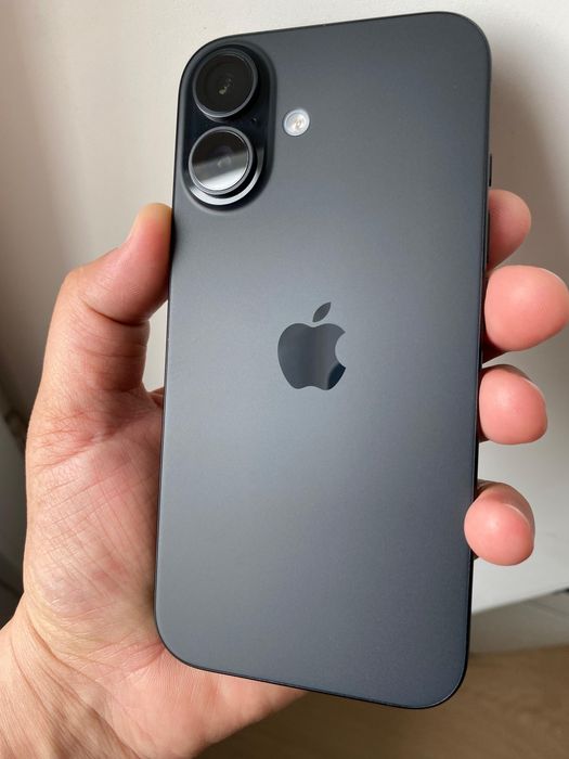 iPhone 16 , 128 gb черный в идеальном состоянии