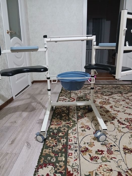 Коляска для инвалидов