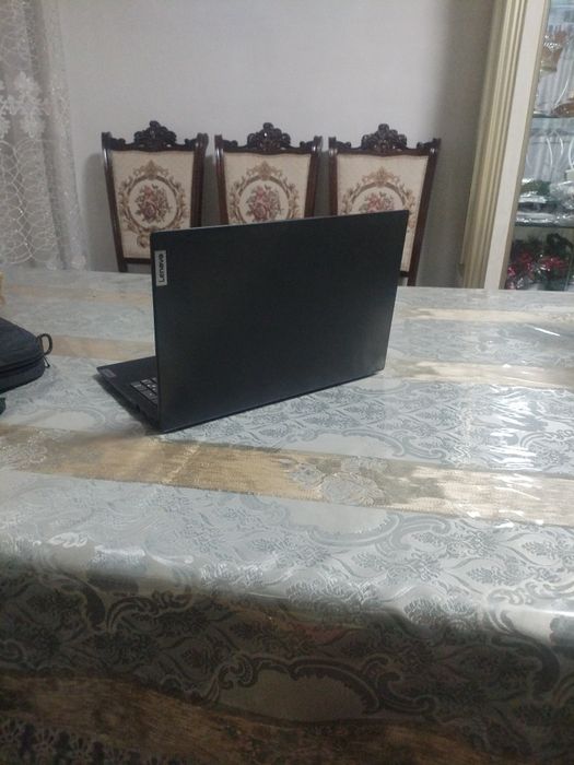 Ноутбук Lenovo хороший