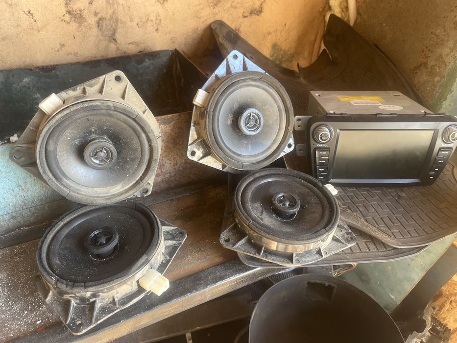 Продам магнитоллу с колонками jac s5 оригинал