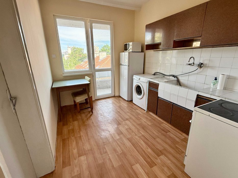 Продава се Тристаен апартамент в Пловдив, Кършияка - 84 кв.м за 1533 €/кв.м - Снимка #2