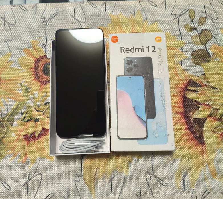Смартфон Redmi 12