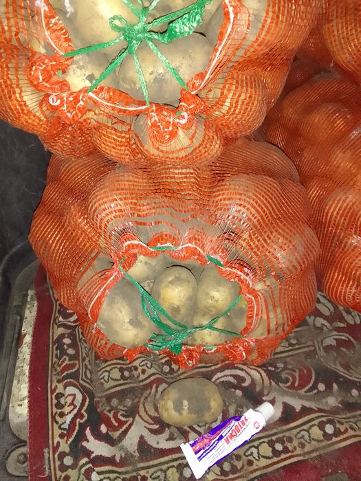 Продам картошку с доставкой.