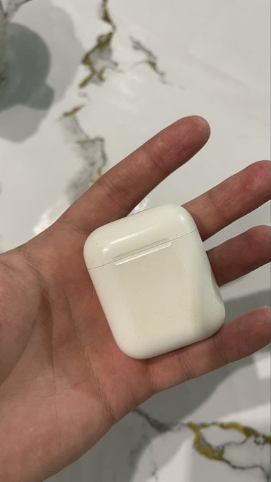 Продам аирподсы 1