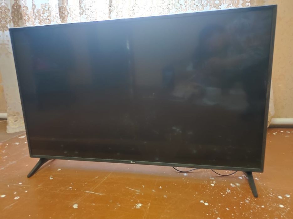 Продам телевизор LG
