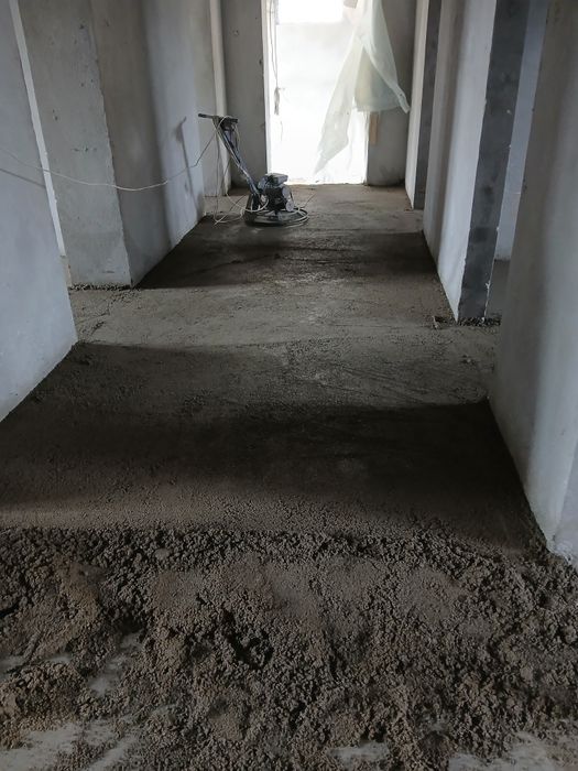 Пол сухой стяжка мукунем
