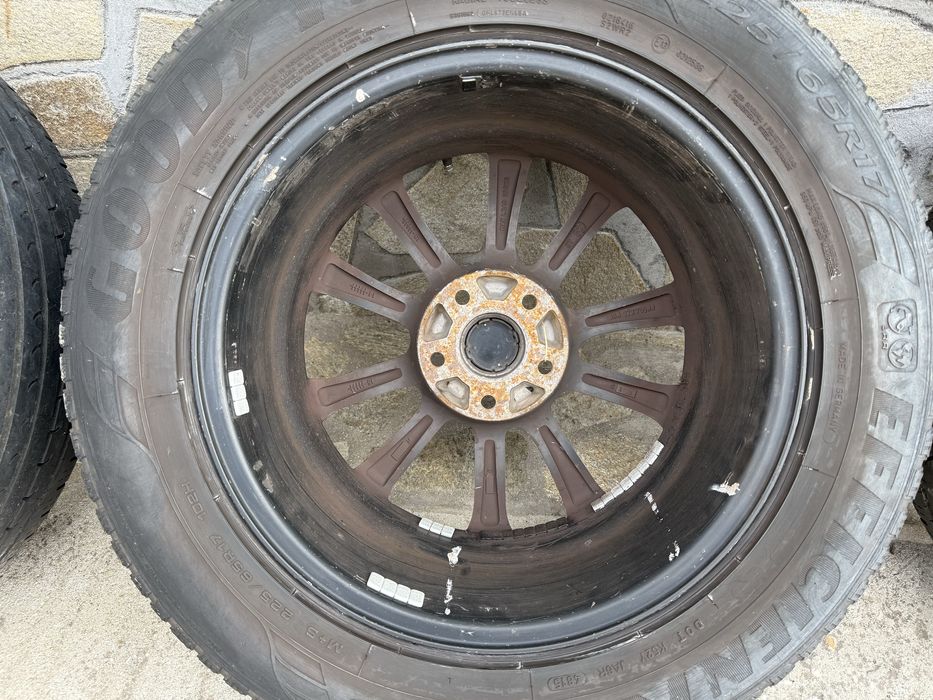 Продавам джанти с гуми 17-ки от Honda CRV 3