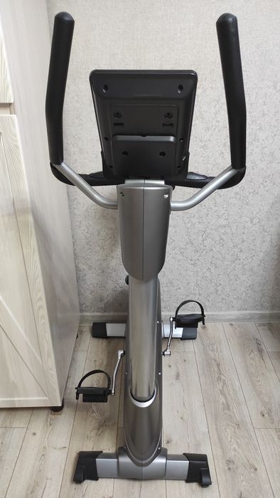 Велотренажер электронный House Fit Vanguard B1.1M