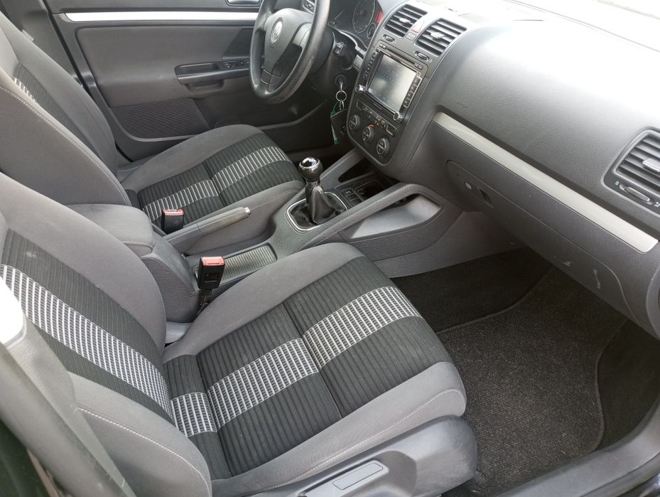 Volkswagen golf v 2009 1.4 benzină.United