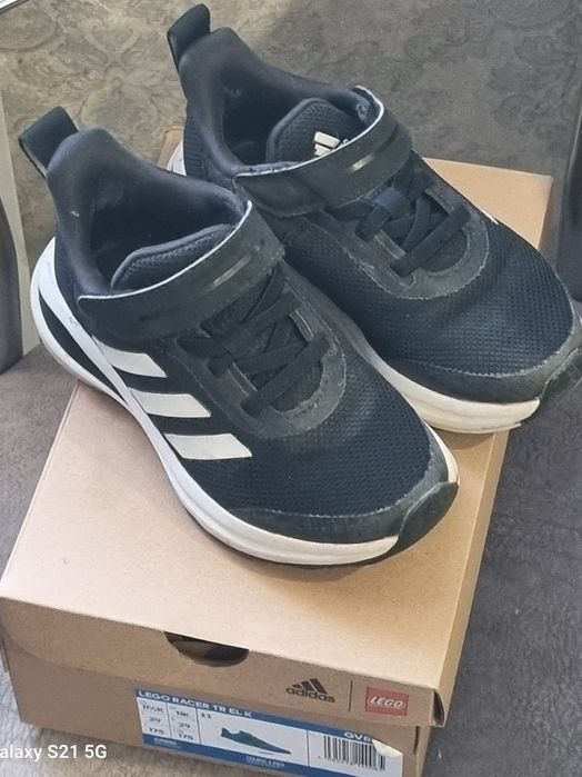 Продам   кроссовки Адидас 28 размео