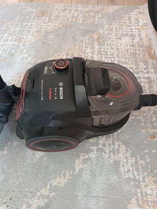 Продам пылесос Bosch