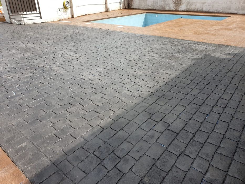 Beton Amprentat Si Vertical!
