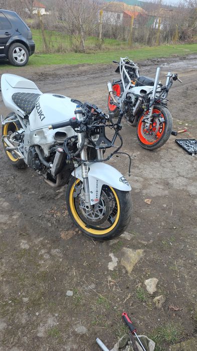 Продавам Suzuki GSXR 750 2003 и Suzuki GSXR 600 2002