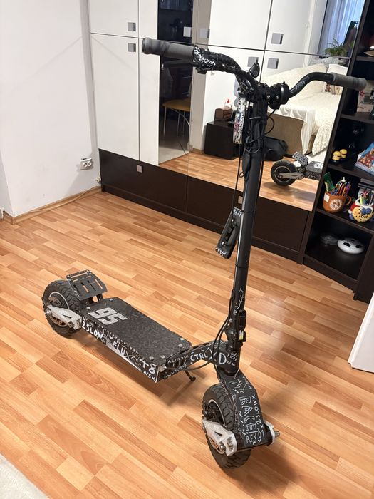 OOTD T10 trotineta eletrica