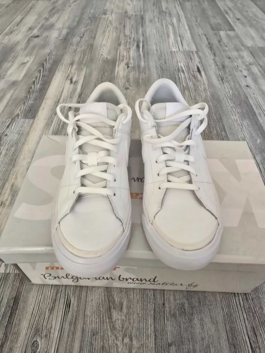 Дамски маратонки