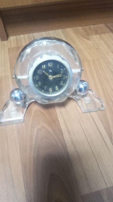 Часы настольные и