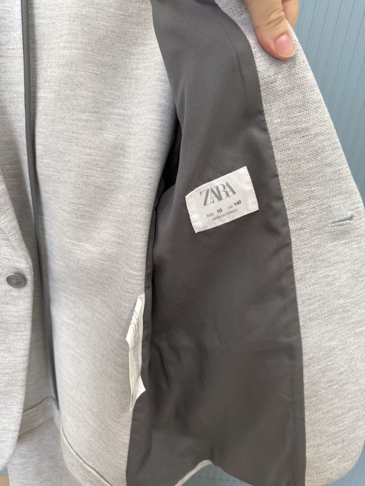 Костюм Zara на мальчика 140