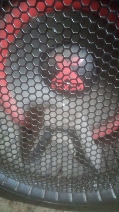 Продам колонки от аппаратуры,все рабочее