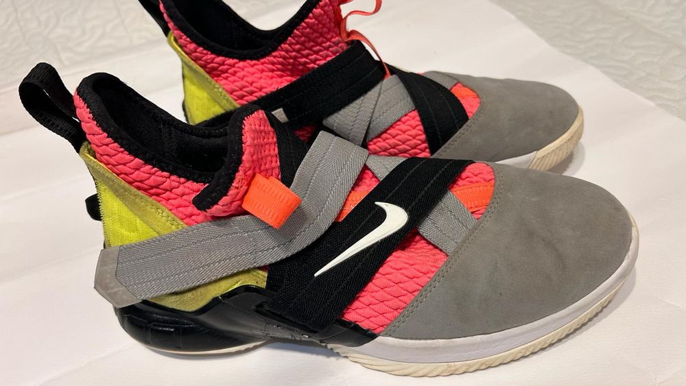 Pantofi sport Nike Lebron Soldier 12 mărimea 40