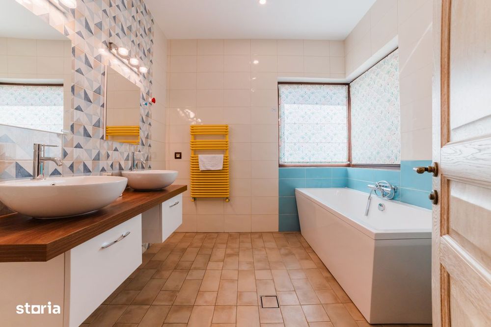 Vila de Lux in stil mediteranean (Tur virtual)