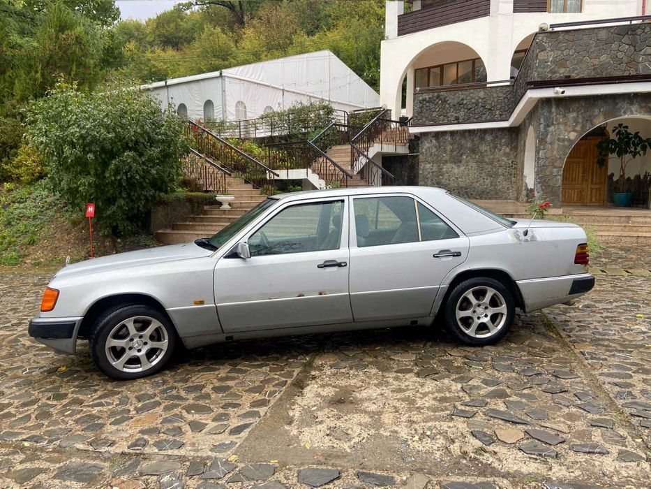 VAND/SCHIMB Mercedes-Benz W124 250D Phase II + piese rezerva