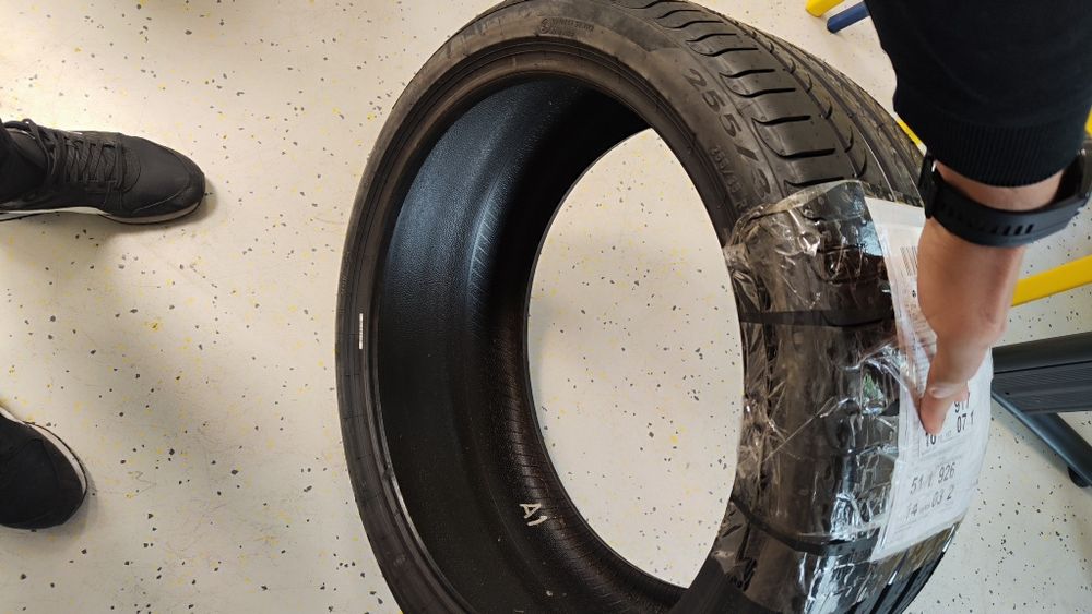 Anvelopa Pirelli 255/35 R20 vară