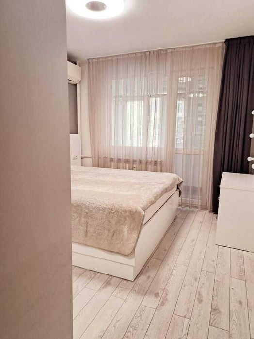 Дава се под наем Тристаен апартамент в Пловдив, Кършияка - 90 кв.м за 425 € - Снимка #4