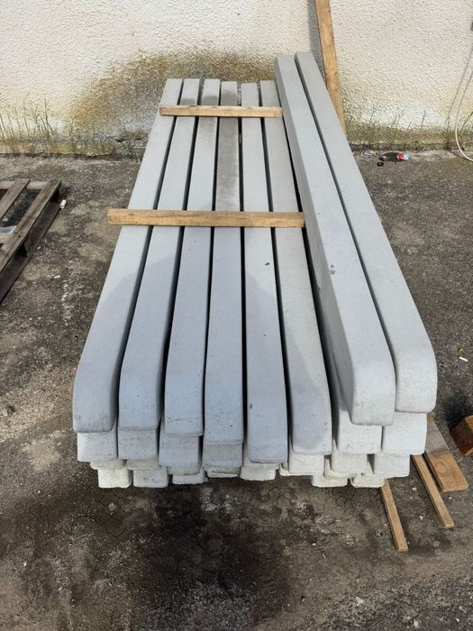 Stâlpi,spalieri din beton armat