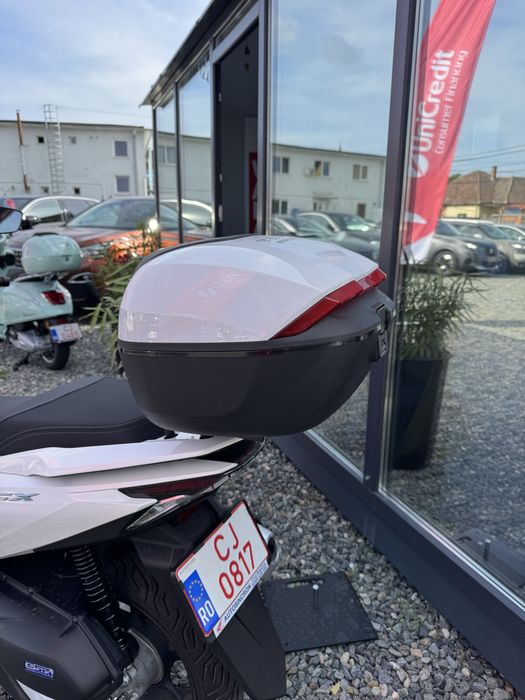 Top case Top X cu cifru  pt Honda PCX - 32 litri ( nou )