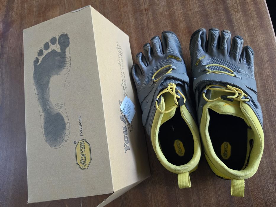 Обувки с пръсти Vibram Five Fingers