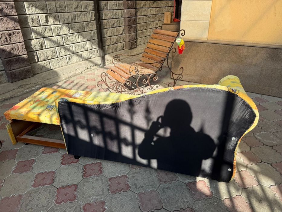 Диван детский продам