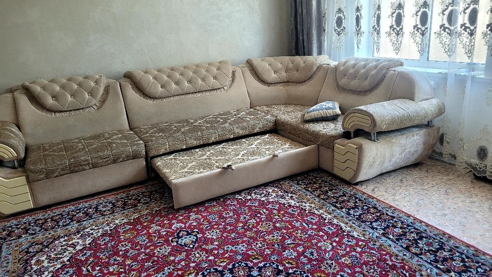 Продам бу угловой диван 4метра