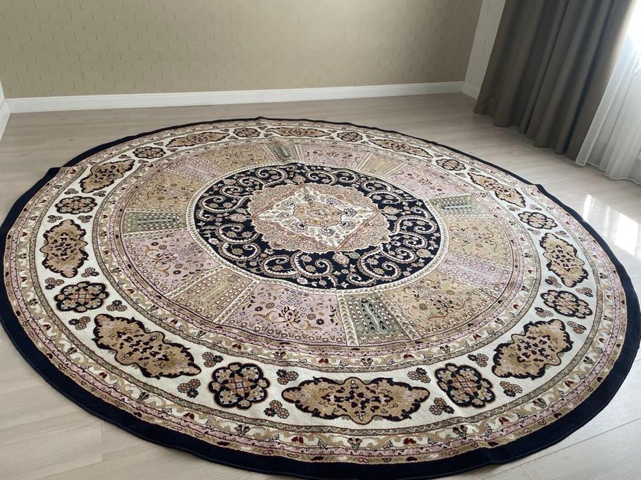 Ковер в отличном состоянии 3×3