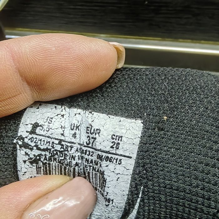 Оригинални малко носени