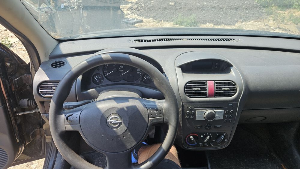 OPEL CORSA C  1.0 На части