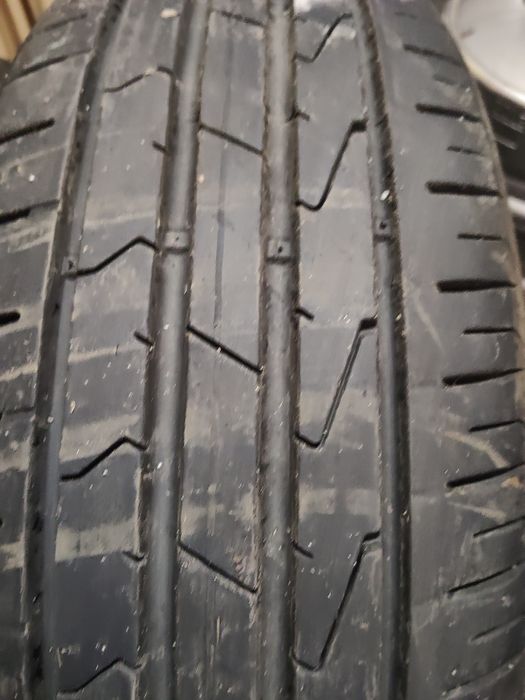 Vând anvelope hankook vară