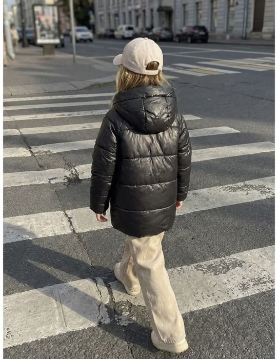 Куртка демисезонная на девочку 146