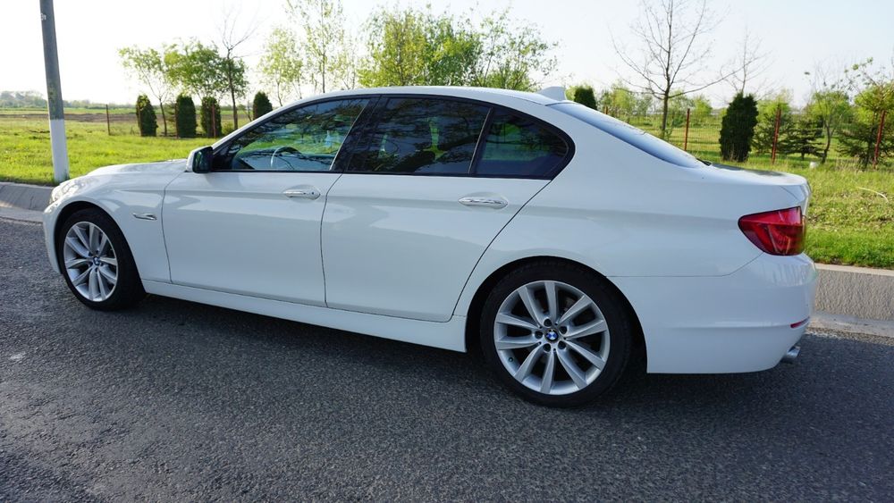 BMW 5 Series 2011 — imagine 2
