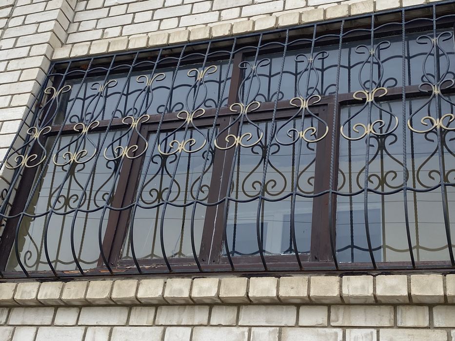 Продам балконные рамы