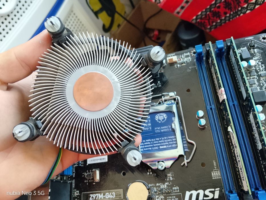 Vand placa de bază plus cooler