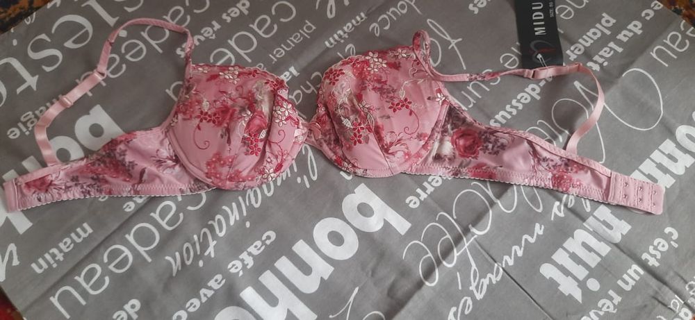 Бюстгальтер новый