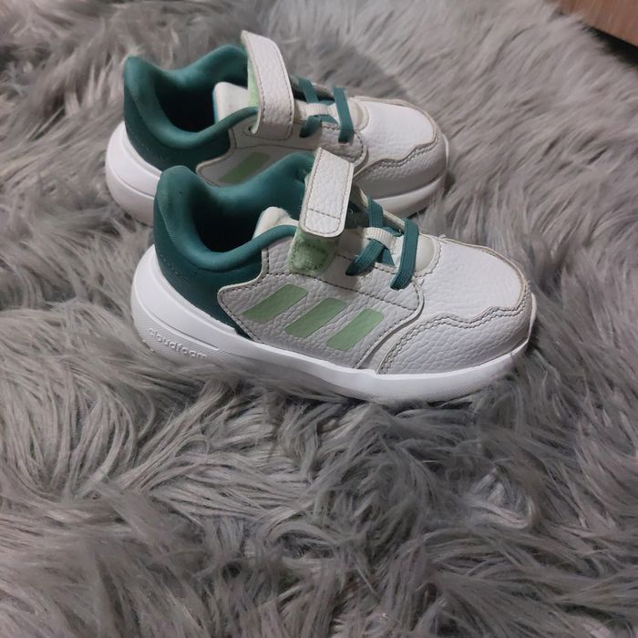 Бебешки маратонки Adidas Nike 71/2,
