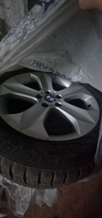 Продам резины 255/50/19