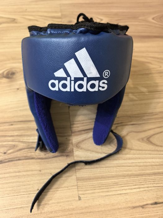 Боксерский шлем adidas