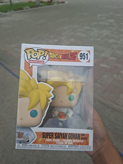 FUNKO POP оригинал брал в марвине SUPER SAIYAN GOHAN коробка есть