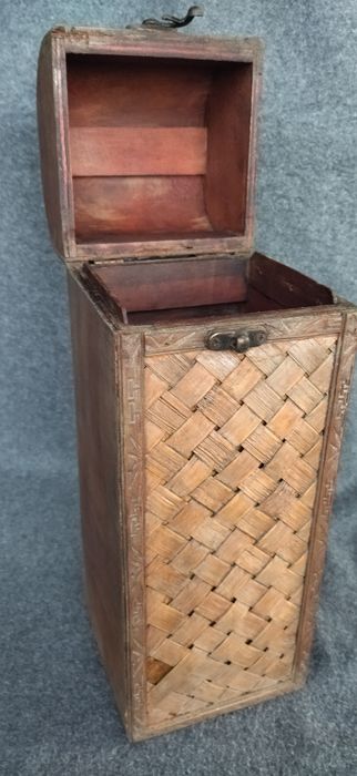 Кутия за бутилка, сувенир.